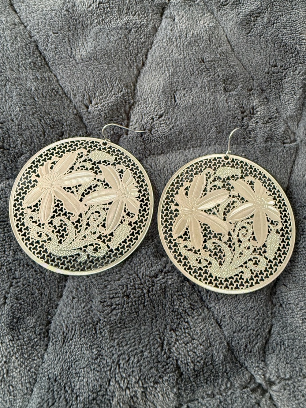 Claire's Gold Floral Filigree Round Drop Earrings